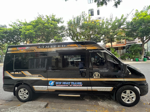 Thuê xe Limousine Đà Nẵng giá tốt 2023