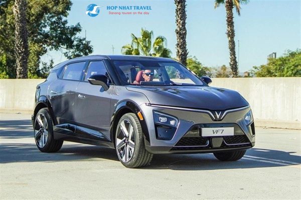 Thuê xe điện VF7 tự lái
